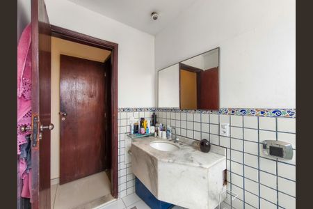 Apartamento à venda com 160m², 4 quartos e sem vagaBanheiro Corredor