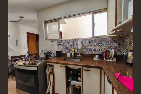 Apartamento à venda com 160m², 4 quartos e sem vagaCozinha