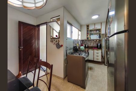 Apartamento à venda com 160m², 4 quartos e sem vagaCozinha