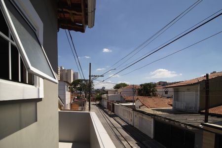 Casa à venda com 200m², 4 quartos e 2 vagas Casa à venda com 200m², 4 quartos e 2 vagasVaranda