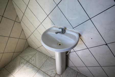 Casa para alugar com 75m², 4 quartos e sem vagaBanheiro