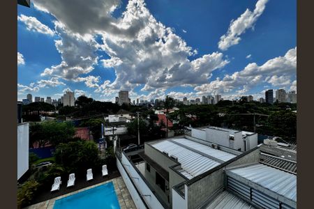 Apartamento para alugar com 216m², 3 quartos e 3 vagasVista da Suíte 1