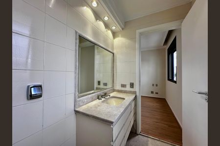 Apartamento para alugar com 216m², 3 quartos e 3 vagasBanheiro da Suíte 2