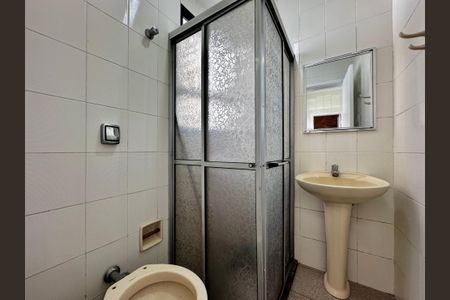 Apartamento para alugar com 216m², 3 quartos e 3 vagasBanheiro de Serviço