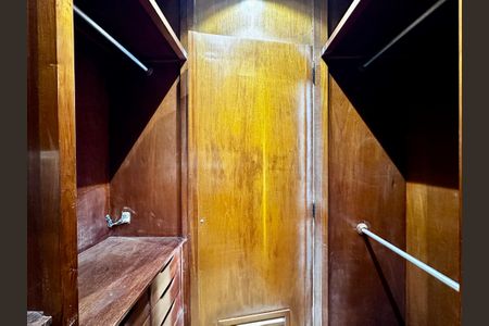 Apartamento para alugar com 216m², 3 quartos e 3 vagasCloset da Suíte 3