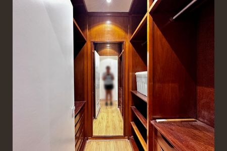 Apartamento para alugar com 216m², 3 quartos e 3 vagasCloset da Suíte 3