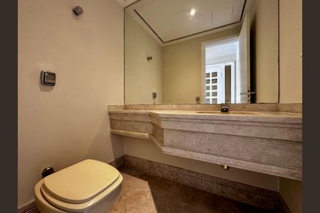 Apartamento para alugar com 216m², 3 quartos e 3 vagasLavabo