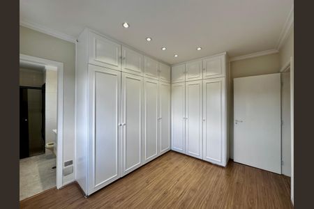 Apartamento para alugar com 216m², 3 quartos e 3 vagasSuíte 2