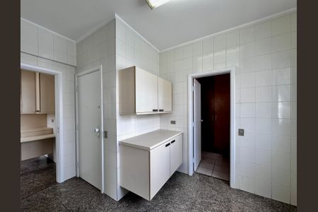 Apartamento para alugar com 216m², 3 quartos e 3 vagasÁrea de Serviço