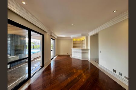 Apartamento para alugar com 216m², 3 quartos e 3 vagasSala