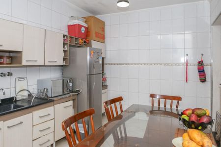 Casa à venda com 150m², 3 quartos e sem vaga Casa à venda com 150m², 3 quartos e sem vagaCozinha