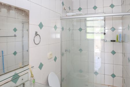 Casa à venda com 150m², 3 quartos e sem vaga Casa à venda com 150m², 3 quartos e sem vagaBanheiro