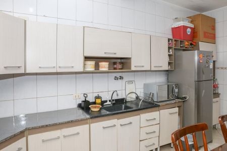 Casa à venda com 150m², 3 quartos e sem vaga Casa à venda com 150m², 3 quartos e sem vagaCozinha