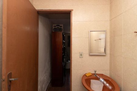 Casa à venda com 68m², 2 quartos e sem vagaBanheiro da Suíte