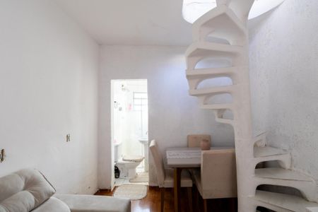 Casa para alugar com 36m², 1 quarto e sem vaga Casa para alugar com 36m², 1 quarto e sem vagaSala