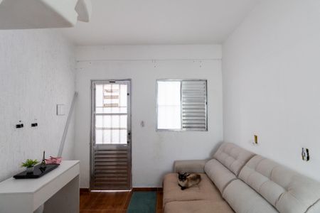 Casa para alugar com 36m², 1 quarto e sem vaga Casa para alugar com 36m², 1 quarto e sem vagaSala