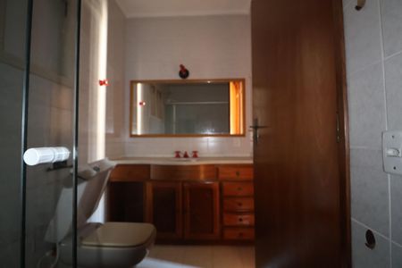 Apartamento para alugar com 70m², 2 quartos e sem vagaBanheiro da Suíte