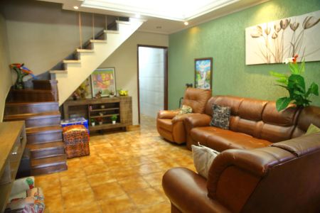 Casa à venda com 173m², 2 quartos e 2 vagasSala