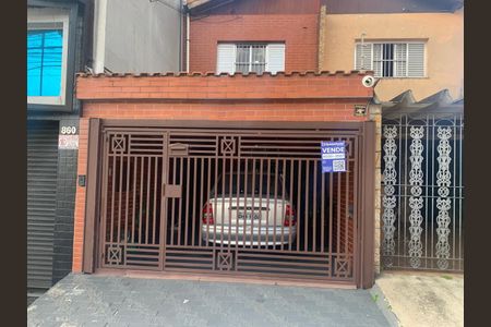 Casa à venda com 173m², 2 quartos e 2 vagasFachada