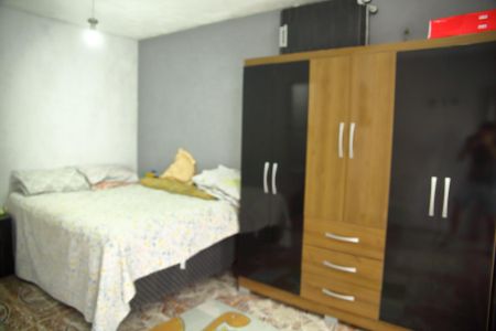 Casa à venda com 173m², 2 quartos e 2 vagasedícula