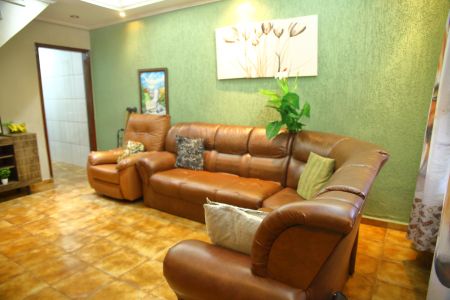 Casa à venda com 173m², 2 quartos e 2 vagasSala