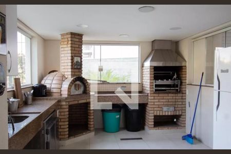 Apartamento à venda com 95m², 2 quartos e 2 vagasChurrasqueira