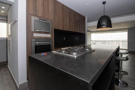 Apartamento à venda com 95m², 2 quartos e 2 vagasCozinha 