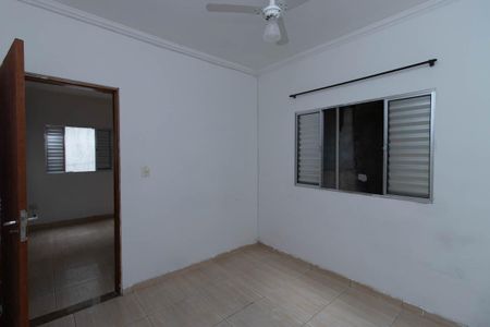 Casa para alugar com 140m², 2 quartos e 2 vagas Casa para alugar com 140m², 2 quartos e 2 vagasQuarto 1