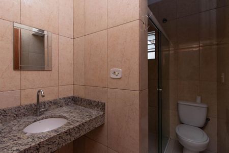 Casa para alugar com 140m², 2 quartos e 2 vagas Casa para alugar com 140m², 2 quartos e 2 vagasBanheiro