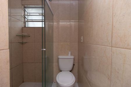 Casa para alugar com 140m², 2 quartos e 2 vagas Casa para alugar com 140m², 2 quartos e 2 vagasBanheiro