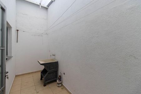 Casa para alugar com 140m², 2 quartos e 2 vagas Casa para alugar com 140m², 2 quartos e 2 vagasÁrea de Serviço