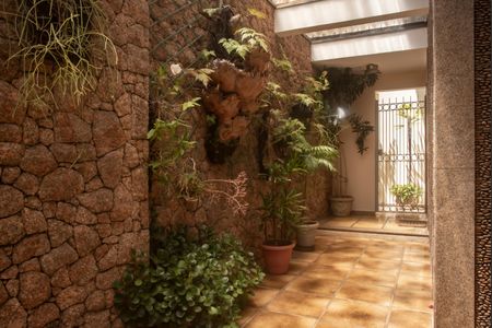 Casa à venda com 282m², 4 quartos e 3 vagasEntrada