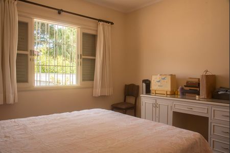 Casa à venda com 282m², 4 quartos e 3 vagasSuíte 2