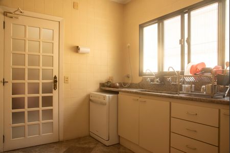 Casa à venda com 282m², 4 quartos e 3 vagasCozinha