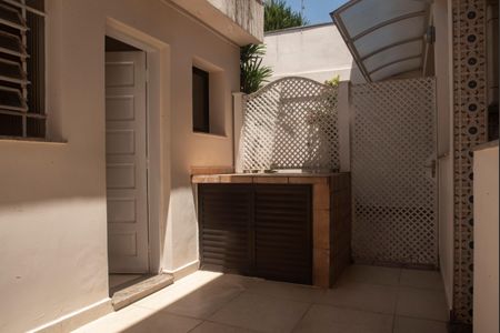 Casa à venda com 282m², 4 quartos e 3 vagasQuintal