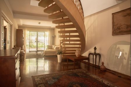 Casa à venda com 282m², 4 quartos e 3 vagasSala