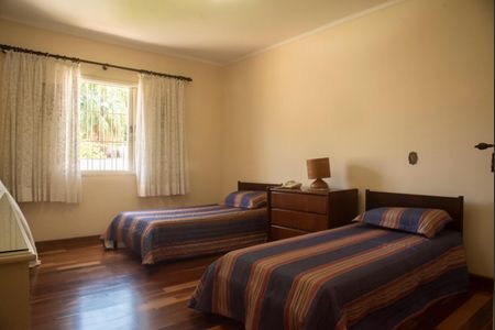 Casa à venda com 282m², 4 quartos e 3 vagasSuíte 1