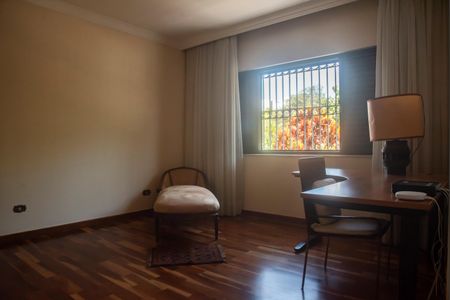 Casa à venda com 282m², 4 quartos e 3 vagasSuíte 4