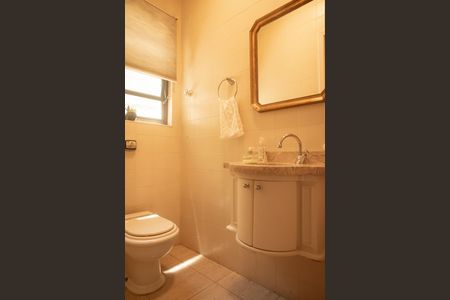 Casa à venda com 282m², 4 quartos e 3 vagasLavabo