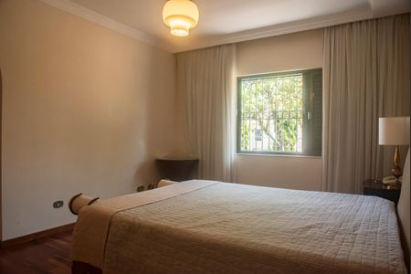 Casa à venda com 282m², 4 quartos e 3 vagasSuíte 3