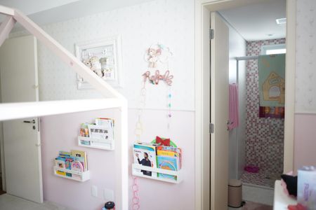 Apartamento à venda com 99m², 3 quartos e 4 vagasQuarto