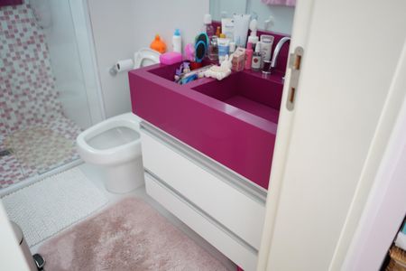 Apartamento à venda com 99m², 3 quartos e 4 vagasBanheiro do Quarto