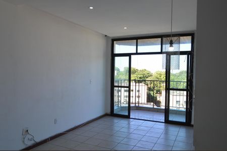 Apartamento para alugar com 85m², 3 quartos e 1 vaga Apartamento para alugar com 85m², 3 quartos e 1 vagaSala