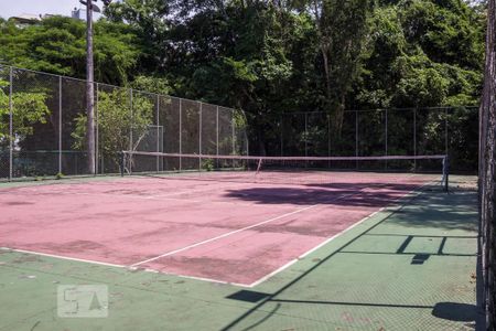 Apartamento para alugar com 85m², 3 quartos e 1 vaga Apartamento para alugar com 85m², 3 quartos e 1 vagaÁrea comum - Quadra de Tênis