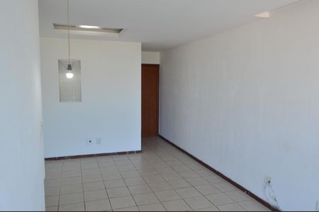 Apartamento para alugar com 85m², 3 quartos e 1 vaga Apartamento para alugar com 85m², 3 quartos e 1 vagaSala