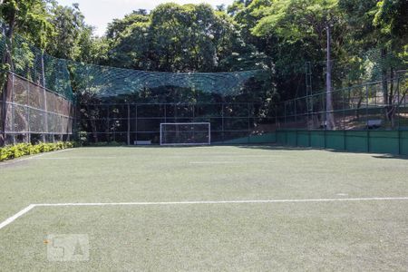 Apartamento para alugar com 85m², 3 quartos e 1 vaga Apartamento para alugar com 85m², 3 quartos e 1 vagaÁrea comum - Campo de Futebol