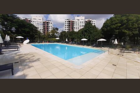 Apartamento para alugar com 85m², 3 quartos e 1 vaga Apartamento para alugar com 85m², 3 quartos e 1 vagaÁrea comum - Piscina