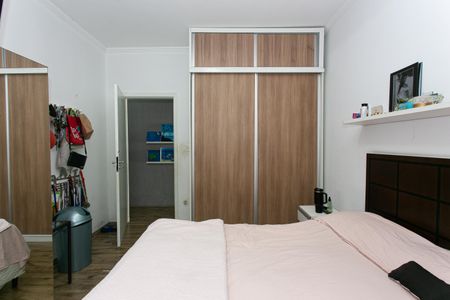 Casa à venda com 128m², 2 quartos e 2 vagasSuíte