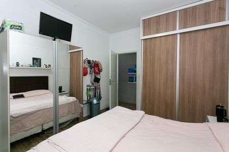 Casa à venda com 128m², 2 quartos e 2 vagasSuíte