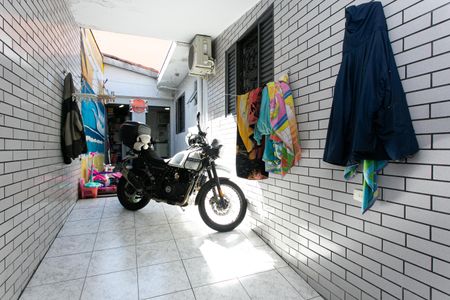 Casa à venda com 128m², 2 quartos e 2 vagasGaragem